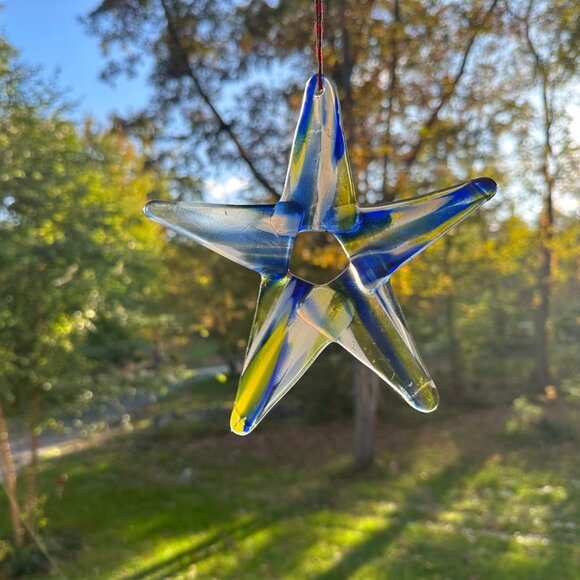 #5105 YELLOW / BLUE / WHITE MULTI COLOR 5 POINT STAR APX. 6 1/2” X 6 1/2” - Picture 7 of 10